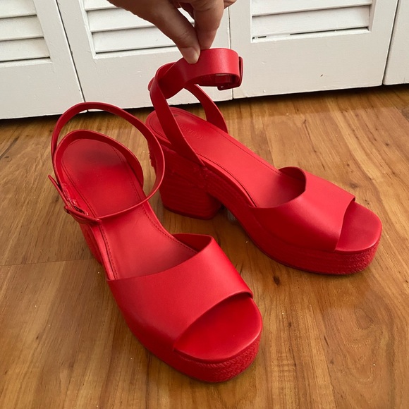 Red espadrilles heels - Picture 2 of 2